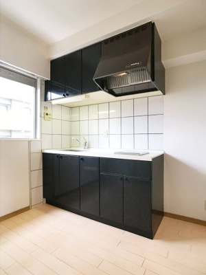 【キッチン】 | フレックス天神 | 別号室の写真になります。現況優先。