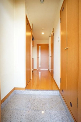 【玄関】 | ピュアドーム箱崎アートリア | 別号室の写真になります。現況優先。