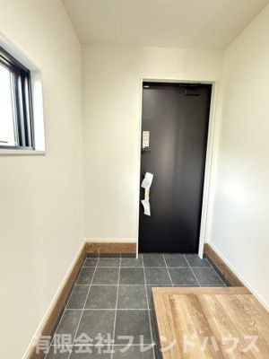 【玄関】 | 阿品３丁目戸建