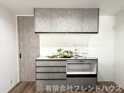 【キッチン】 | 阿品３丁目戸建 | カップボード