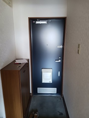 コーポわかばの玄関