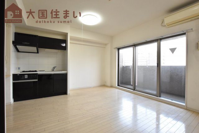 【居間・リビング】 | S-RESIDENCE難波VIALE（エスレジデンス難波ヴィアーレ）