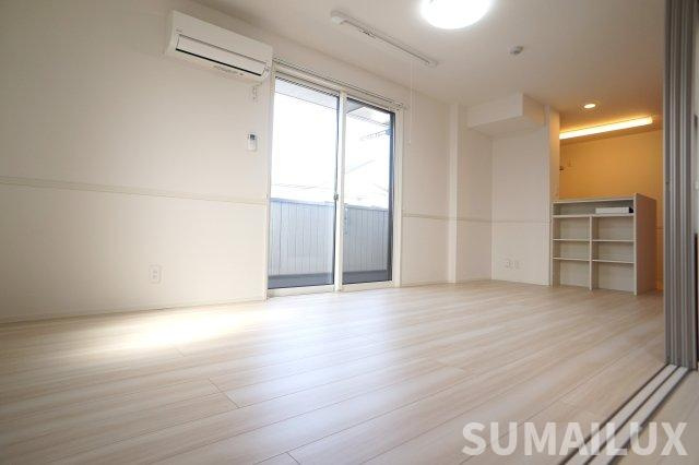 熊本市北区飛田１丁目のアパートの居間・リビング