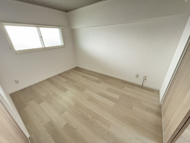 細田ビル（八木7）の寝室