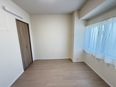 【洋室】 | ヴェルディ宇品東 | 5.5帖