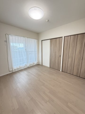 【洋室】 | ヴェルディ宇品東 | 6.4帖