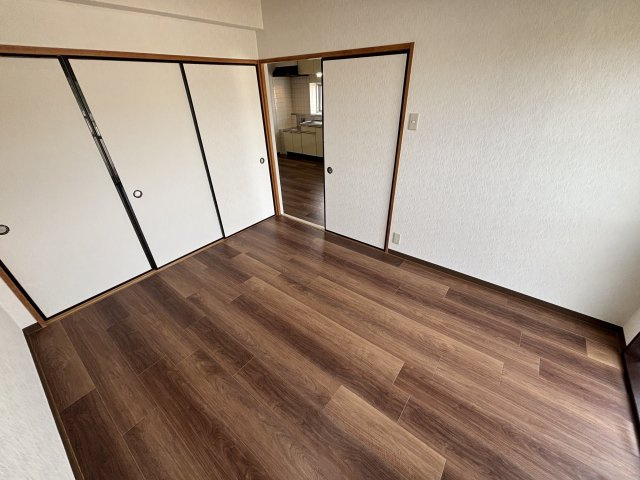 INSURANCE BLDG.XVIのその他