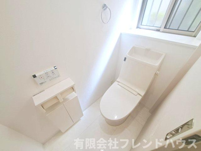 【トイレ】 | 石井城一丁目戸建 | １F