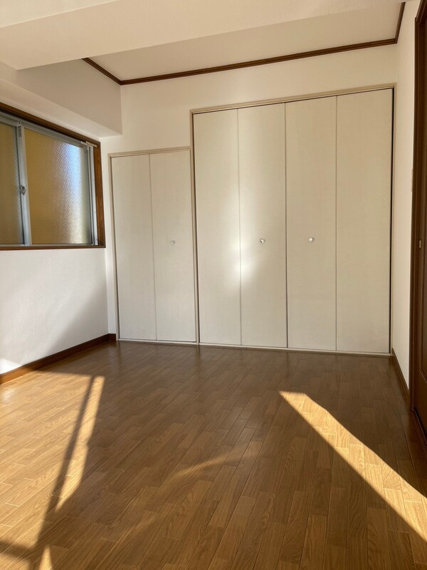 坂本ビルの寝室