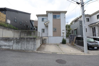 【外観】 | リフォーム後の引渡しとなります。
外壁清掃予定です。