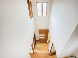 【その他】 | リ・スタイル小名木 | ☆日当たり良好☆
～玄関吹き抜け～
