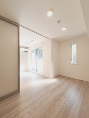 【洋室】 | カスタリア