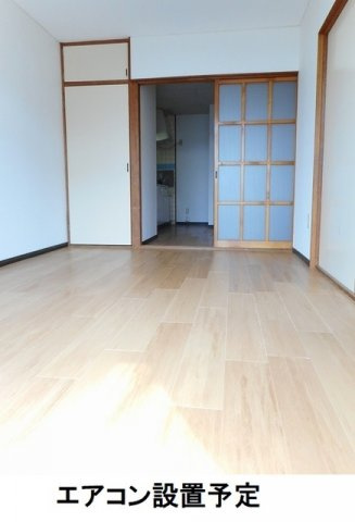 エルディム乗小路の居間・リビング