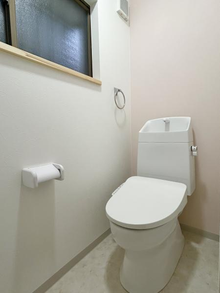 高知市中秦泉寺 中古戸建てのトイレ