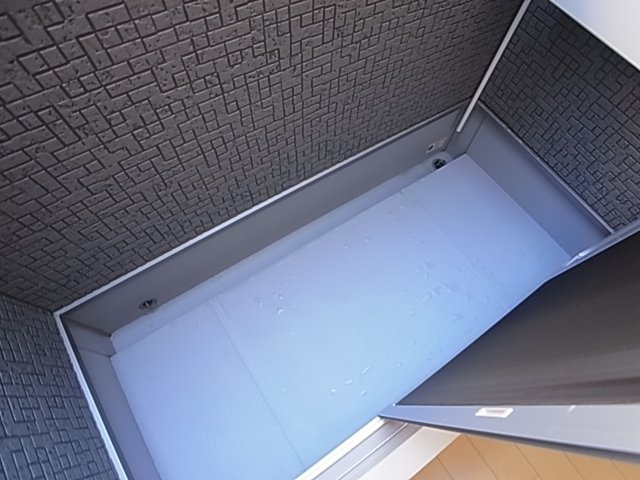 神戸市長田区野田町９丁目のアパートのバルコニー