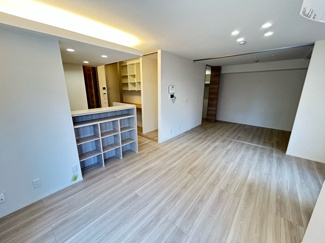 【洋室】 | パサログランデ上野芝