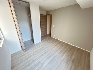 【洋室】 | パサログランデ上野芝