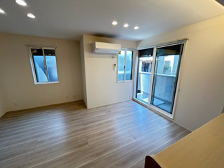 【洋室】 | パサログランデ上野芝