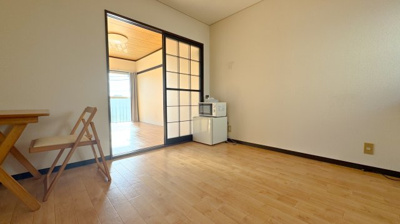 【居間・リビング】 | タウニィスズタカ | ※ホームステージングの写真となります。