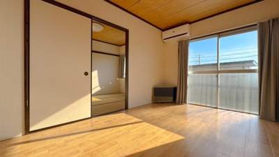 【洋室】 | タウニィスズタカ | ※ホームステージングの写真となります。