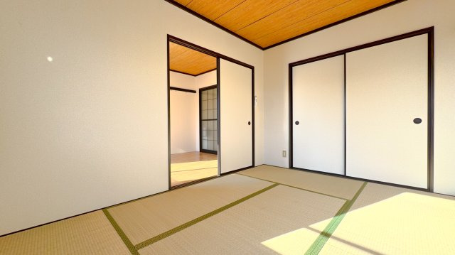 タウニィスズタカの和室|※ホームステージングの写真となります。