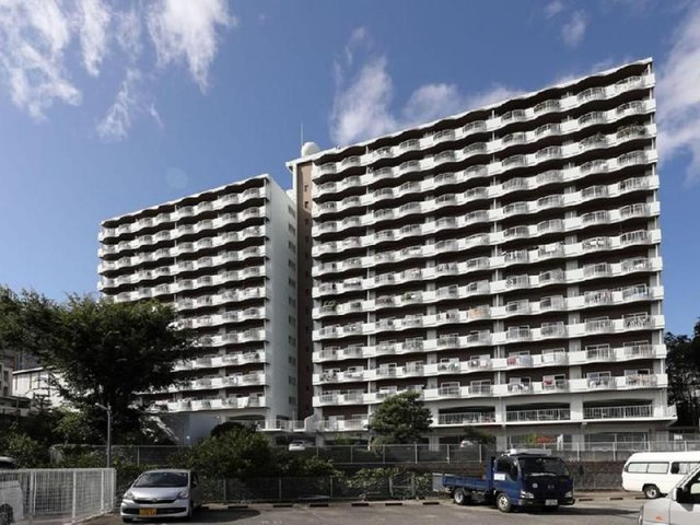 千里ロイヤルマンションの外観