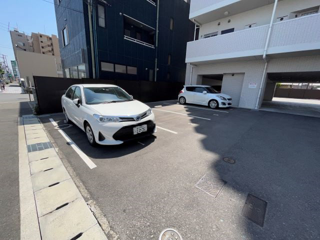 キャッスルコート土山の駐車場