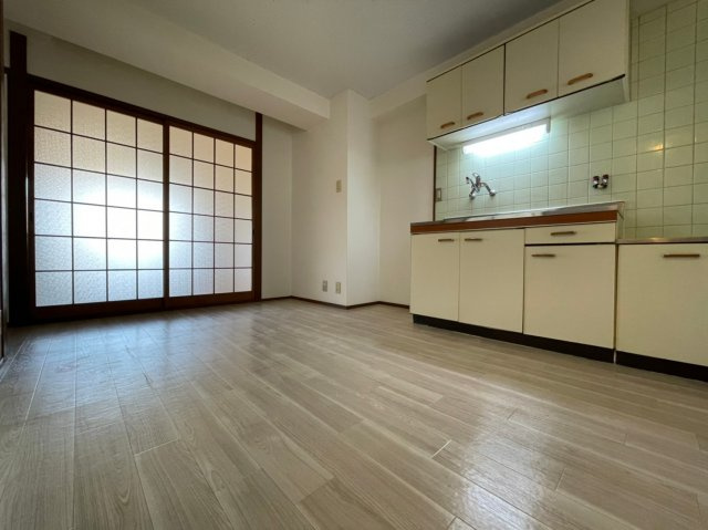 シャトー朝霧の居間・リビング