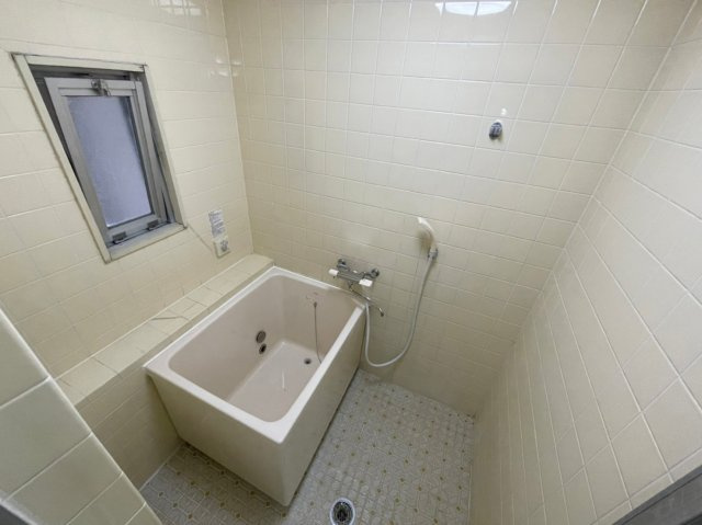 シャトー朝霧の浴室