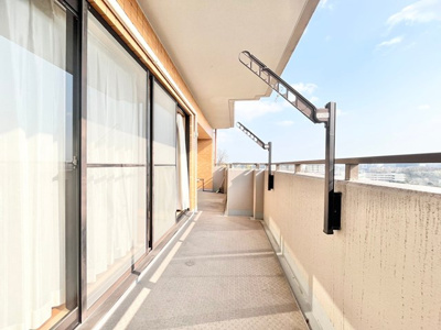 【バルコニー】 | ユニーブル高野台北 | 現在ご返済中のカーローン・カードローン・教育ローンなどを住宅ローンに一本化したり、家具家電購入費用・引越し費用を住宅ローンと組み合わせるなど、お客さまにメリットの多い住宅ローンのご提案が可能です。