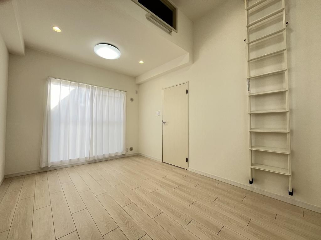 東大和市高木３丁目の中古マンションの洋室