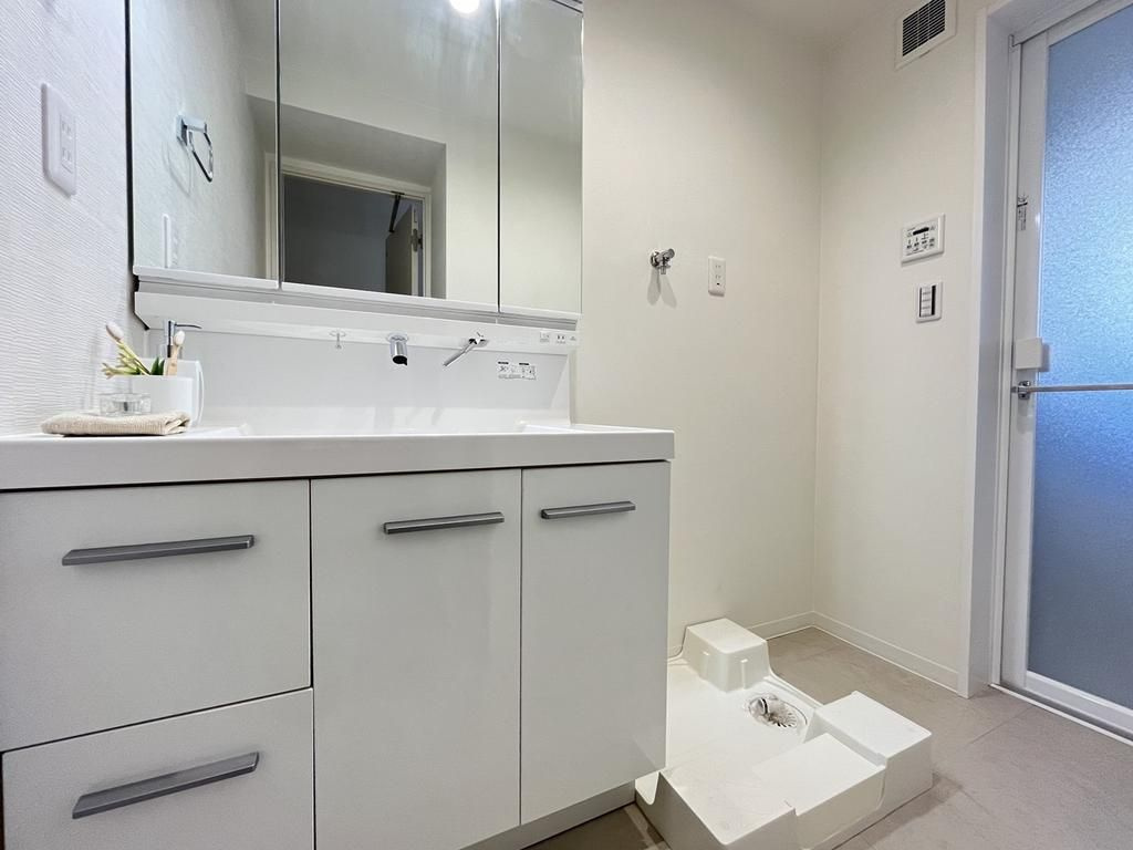 東大和市高木３丁目の中古マンションの独立洗面台