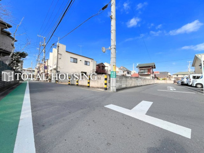 【前面道路含む現地写真】 | 府中市小柳町4丁目　新築戸建　全3棟(A号棟)