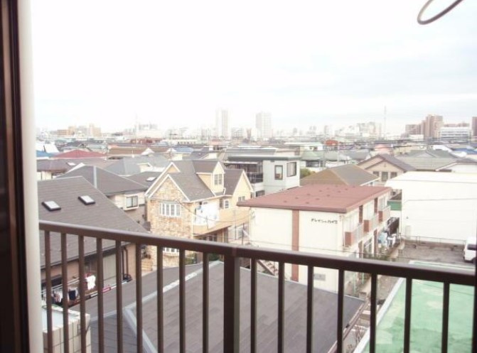 ウインズ今川のバルコニー|他部屋参考写真