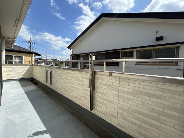 築浅　野田市中野台鹿島町のバルコニー
