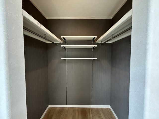 築浅　野田市中野台鹿島町の収納