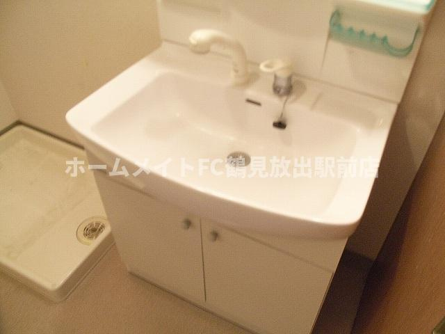 大阪市鶴見区緑２丁目の賃貸マンションの独立洗面台