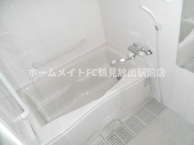 大阪市鶴見区緑２丁目の賃貸マンションの浴室