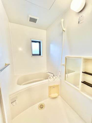 【浴室】 | メゾンブラ・ド・メールA | お風呂で日々の疲れを落としましょう