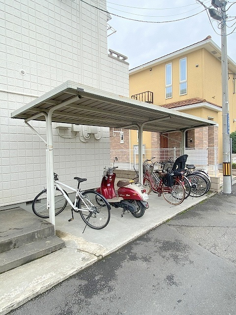 メゾンSINOのその他共用部分|★屋根付き駐輪場★