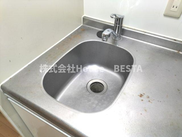 レジディア三宮東のキッチン