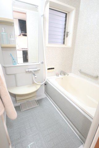 白山２丁目戸建の浴室