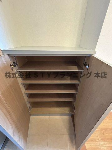 仲介手数料０円！ソラーレ高社の収納