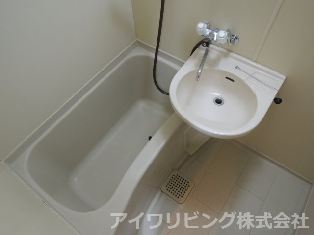 ジュネス桜ヶ丘の浴室|【ジュネス桜ヶ丘】