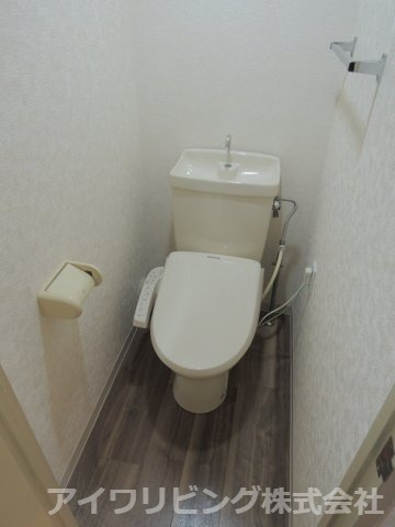 ジュネス桜ヶ丘のトイレ|温水洗浄便座【ジュネス桜ヶ丘】