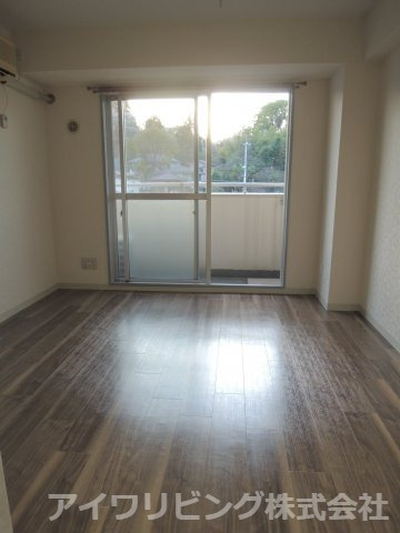 ジュネス桜ヶ丘の洋室|【ジュネス桜ヶ丘】