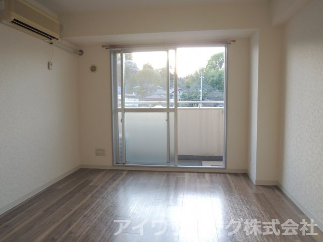 ジュネス桜ヶ丘の洋室|【ジュネス桜ヶ丘】