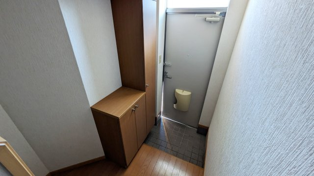 【玄関】 | ロマンビビール参番館