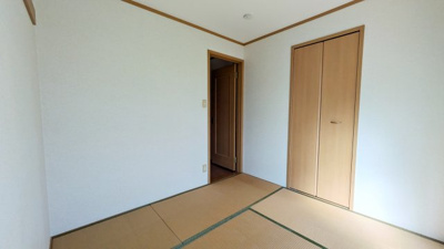 【寝室】 | ロマンビビール参番館