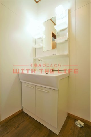 サンマリノ草野【キャッシュバック対象物件】の独立洗面台|独立洗面台です